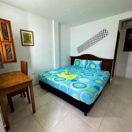 Hostal Nibuni Паломино Екстериор снимка
