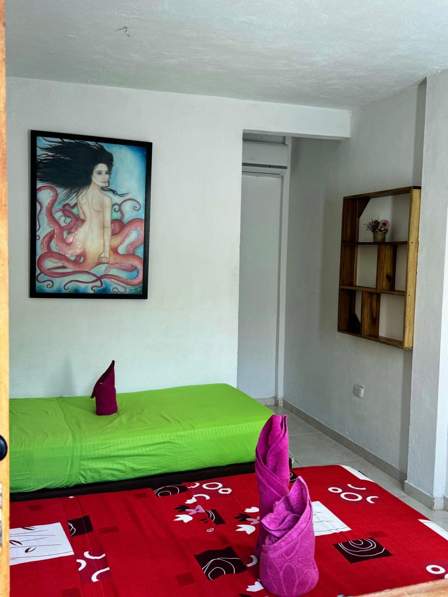 Hostal Nibuni Паломино Екстериор снимка
