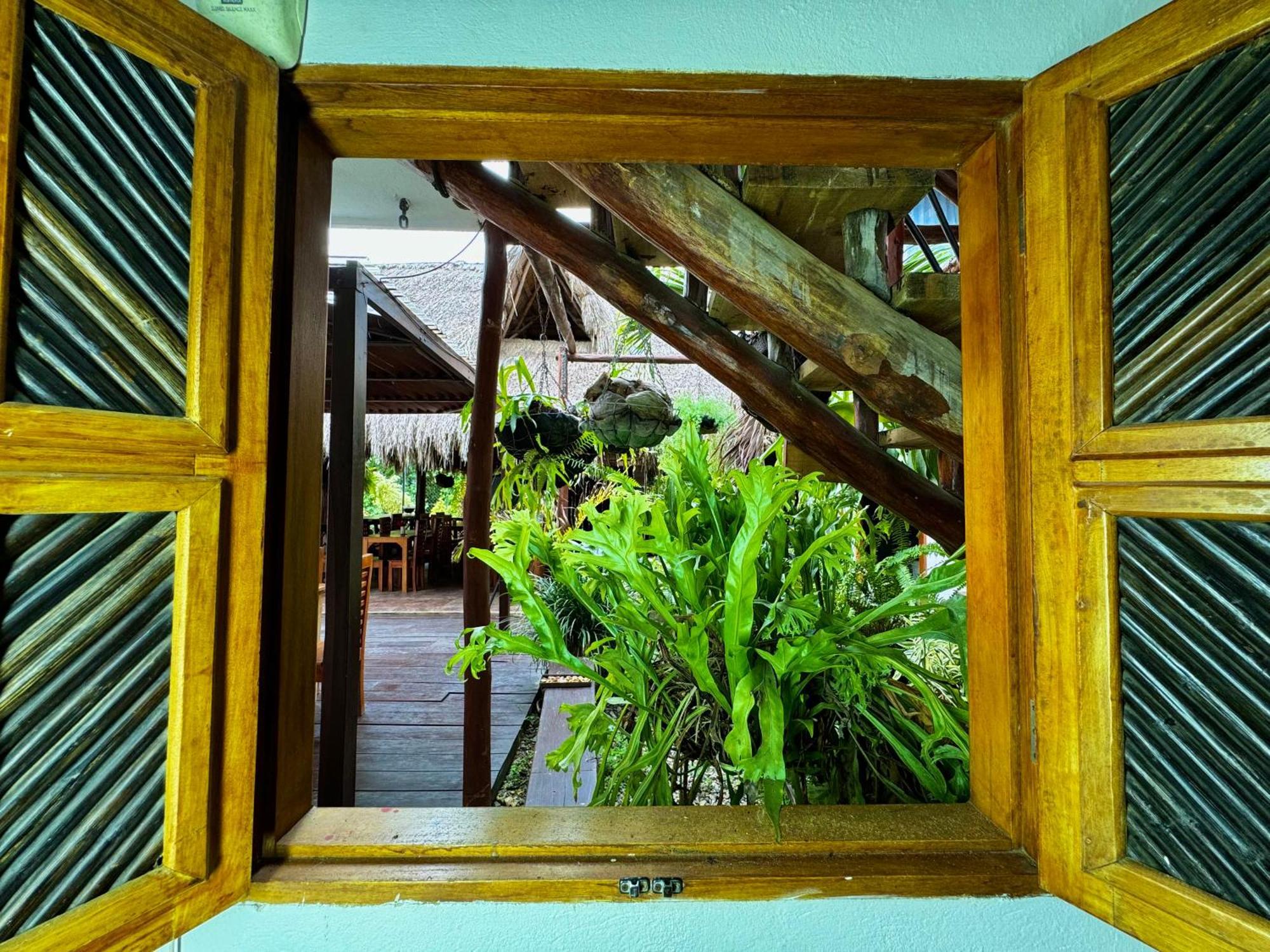 Hostal Nibuni Паломино Екстериор снимка
