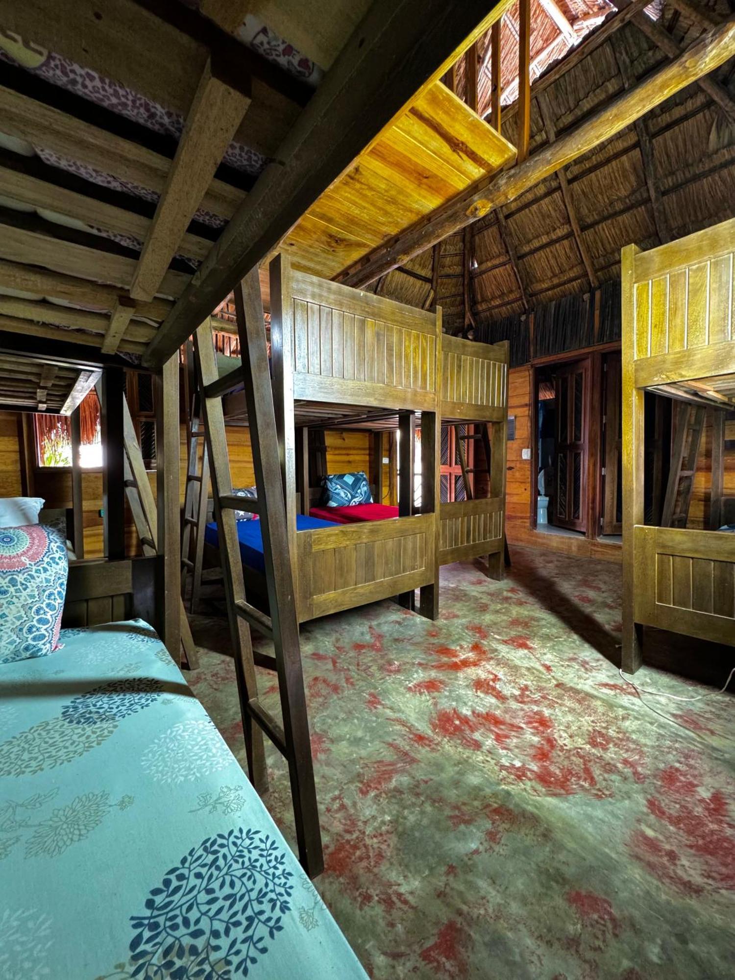 Hostal Nibuni Паломино Екстериор снимка