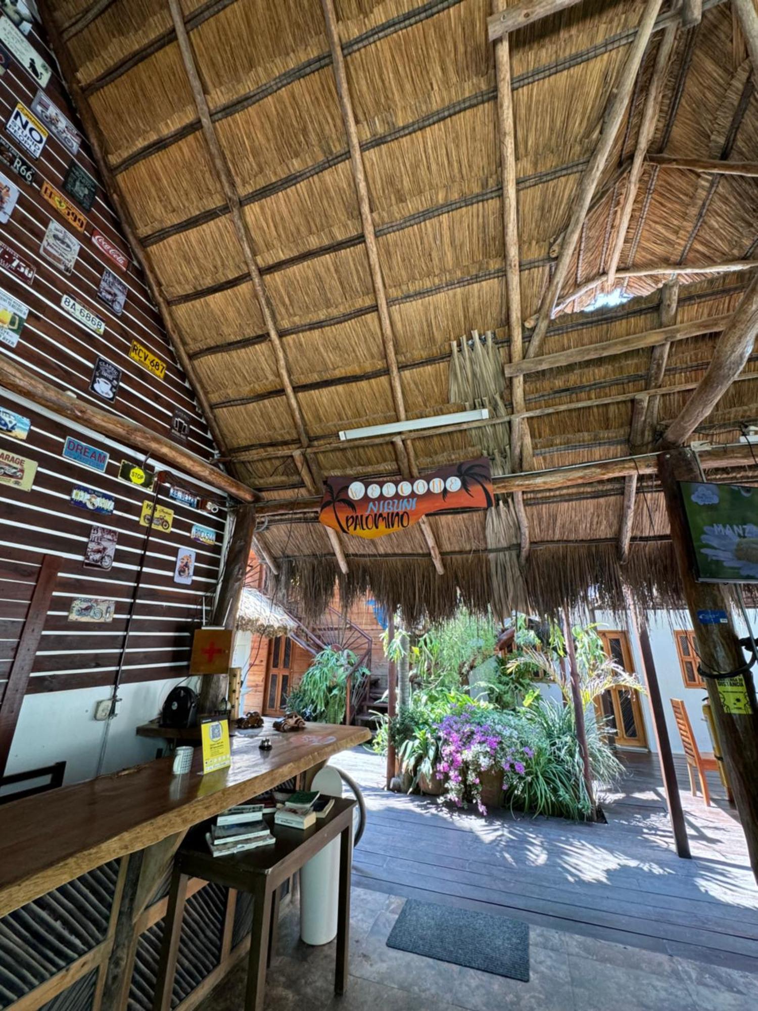 Hostal Nibuni Паломино Екстериор снимка