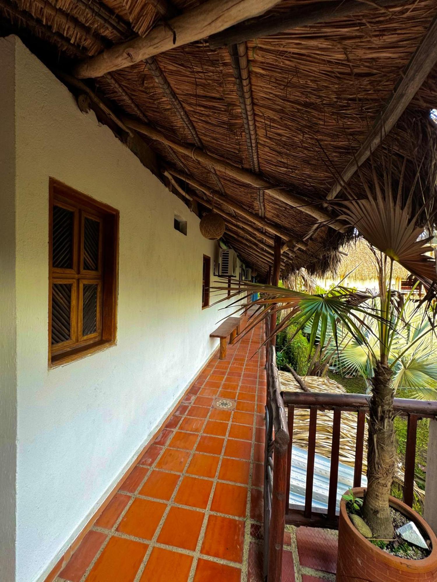 Hostal Nibuni Паломино Екстериор снимка