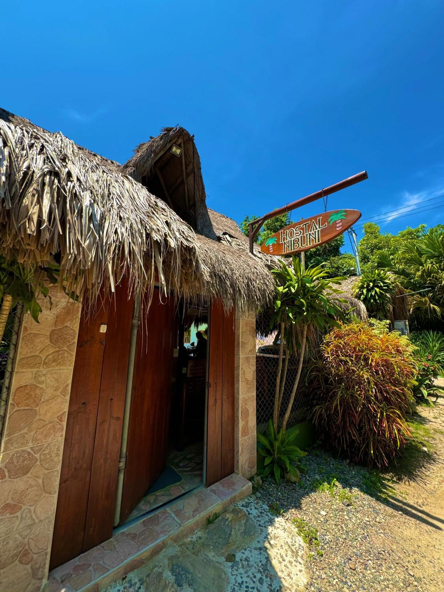 Hostal Nibuni Паломино Екстериор снимка
