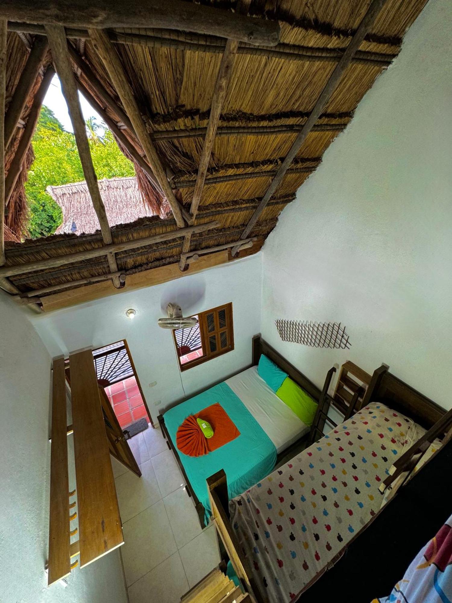 Hostal Nibuni Паломино Екстериор снимка