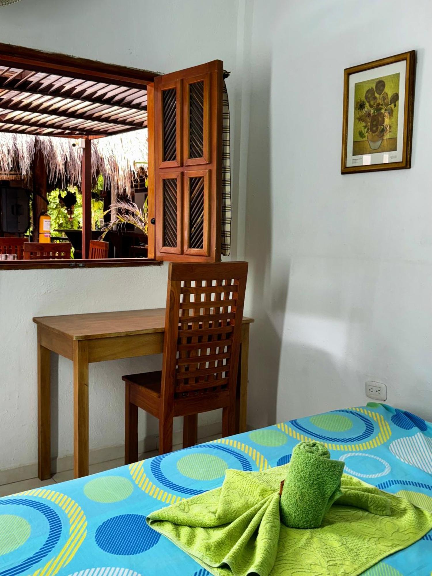 Hostal Nibuni Паломино Екстериор снимка