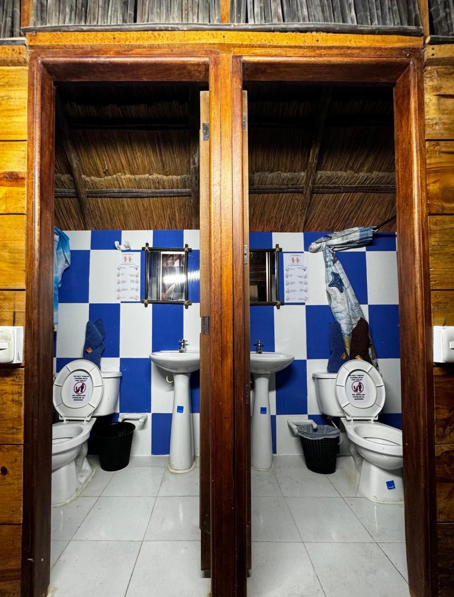 Hostal Nibuni Паломино Екстериор снимка