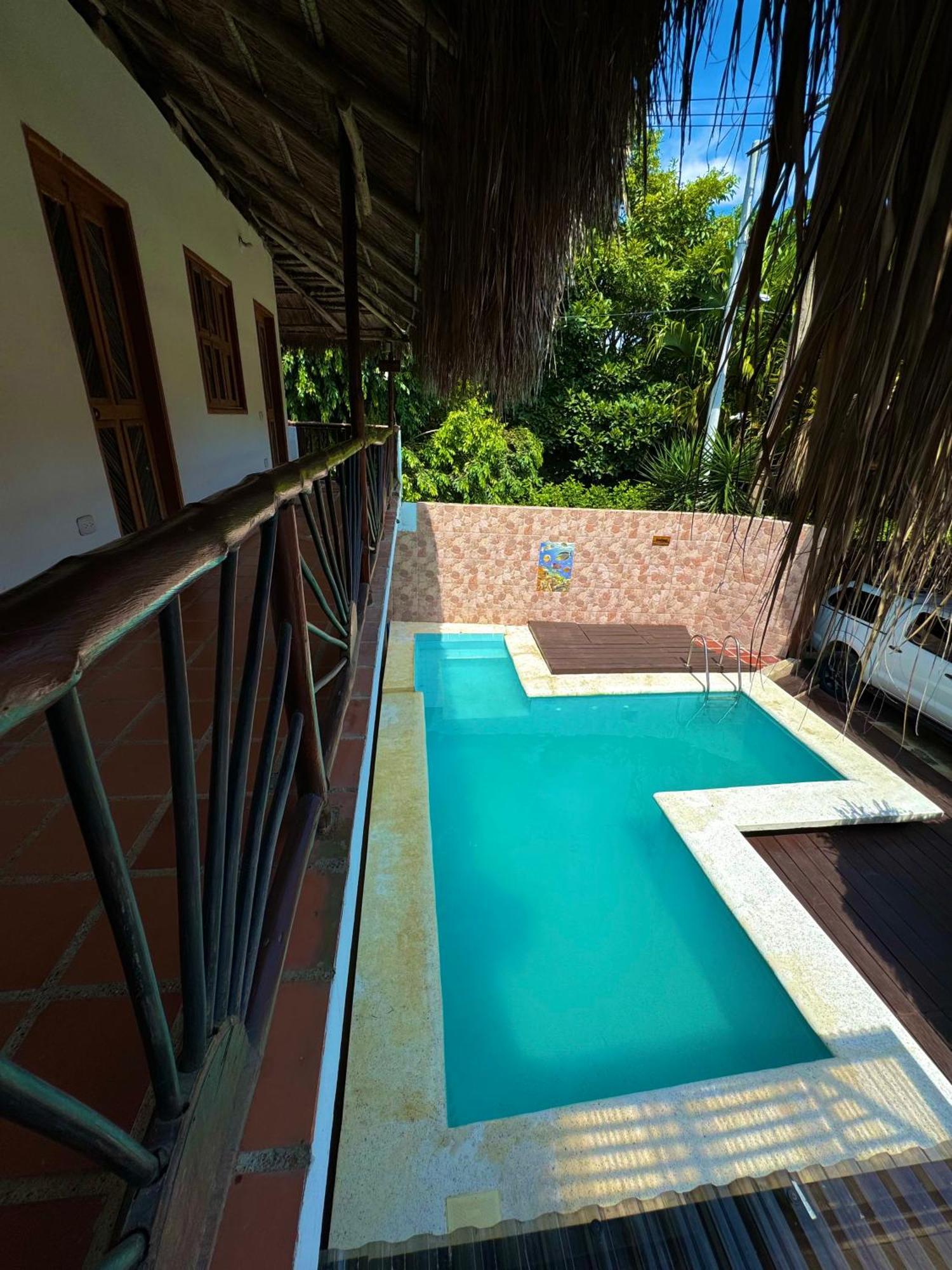 Hostal Nibuni Паломино Екстериор снимка