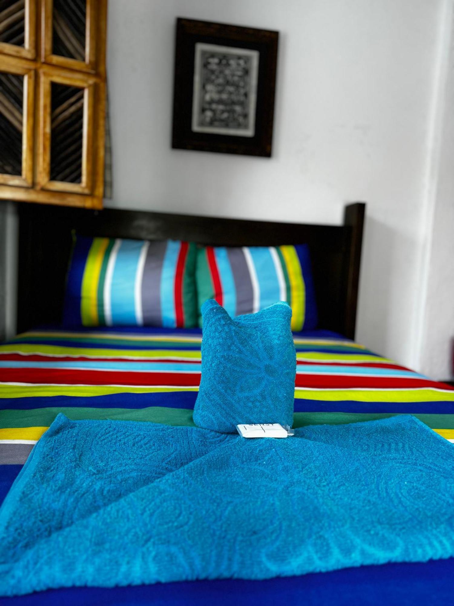 Hostal Nibuni Паломино Екстериор снимка
