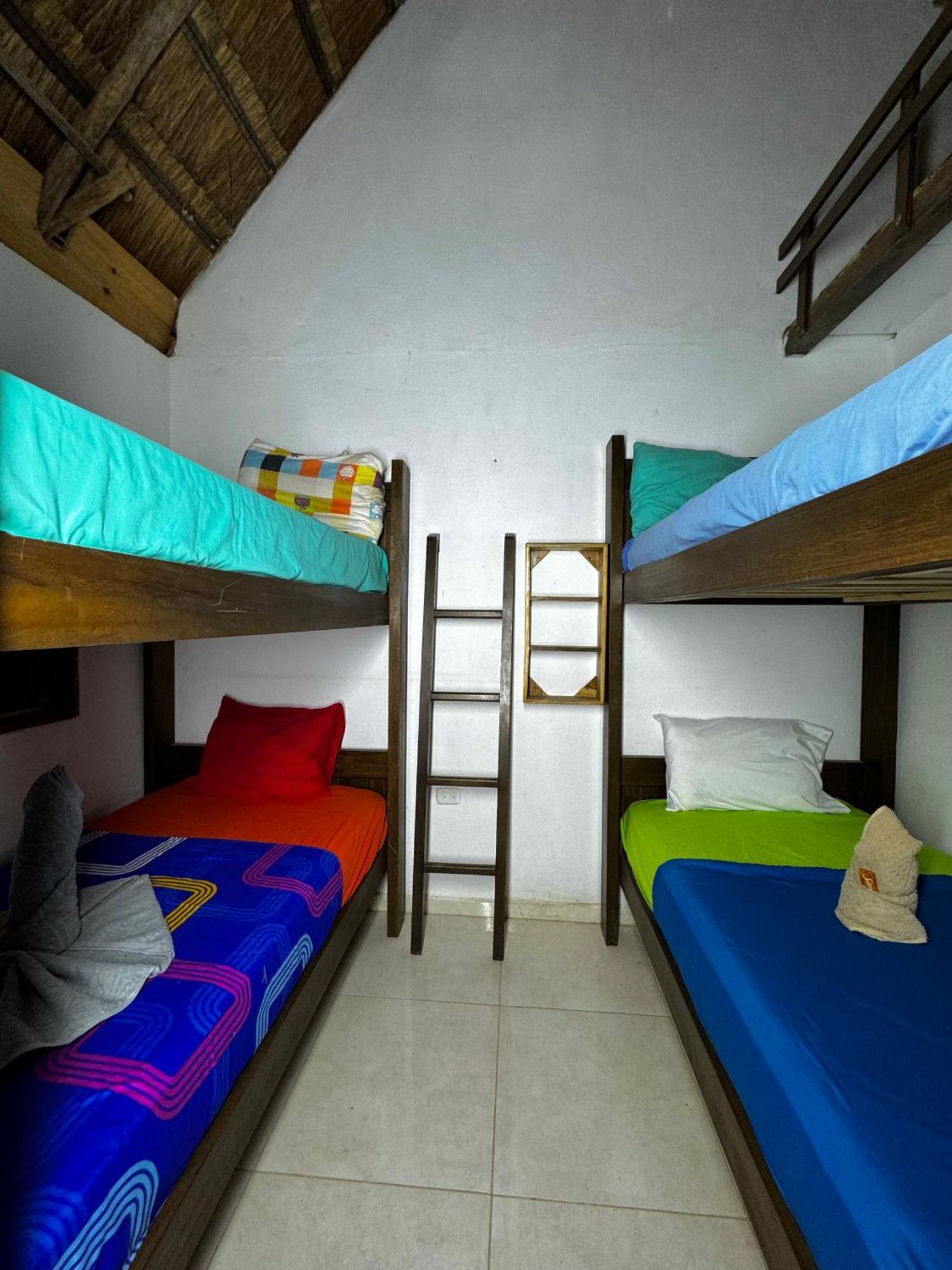 Hostal Nibuni Паломино Екстериор снимка