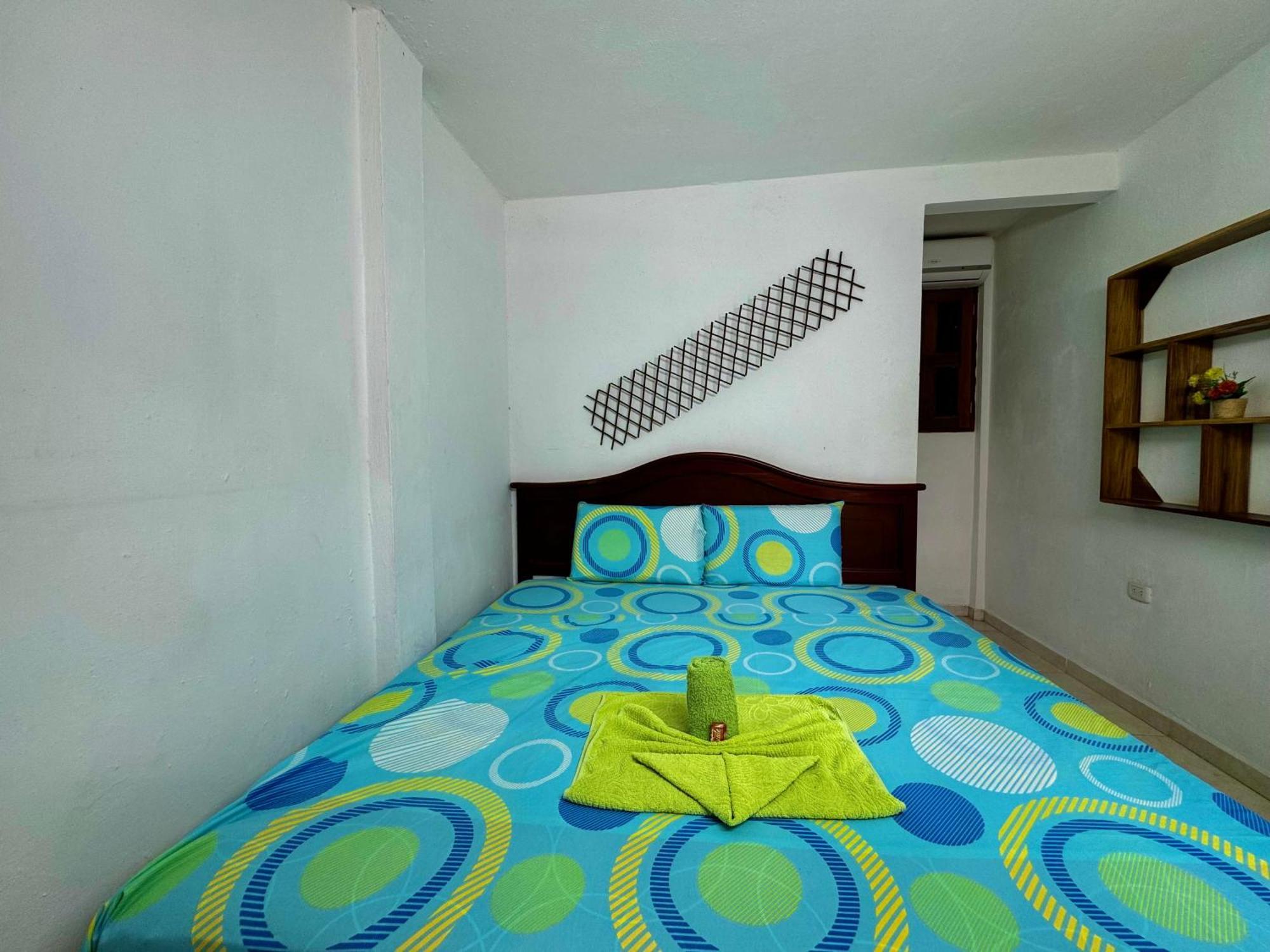 Hostal Nibuni Паломино Екстериор снимка