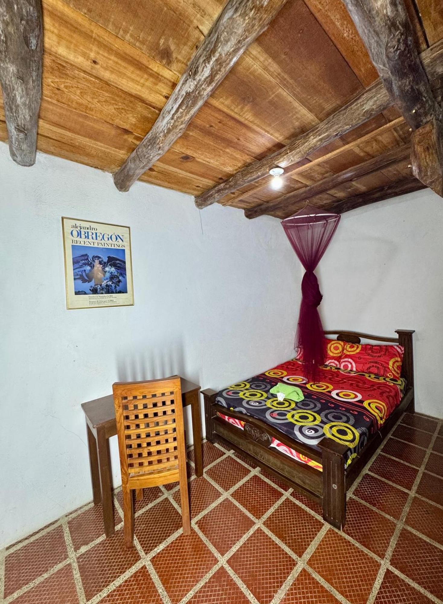 Hostal Nibuni Паломино Екстериор снимка